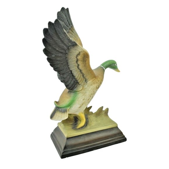 Birds in Flight Flight of the Mallard Special Edition 9 inch Porcelain Figure - Picture 6 of 7